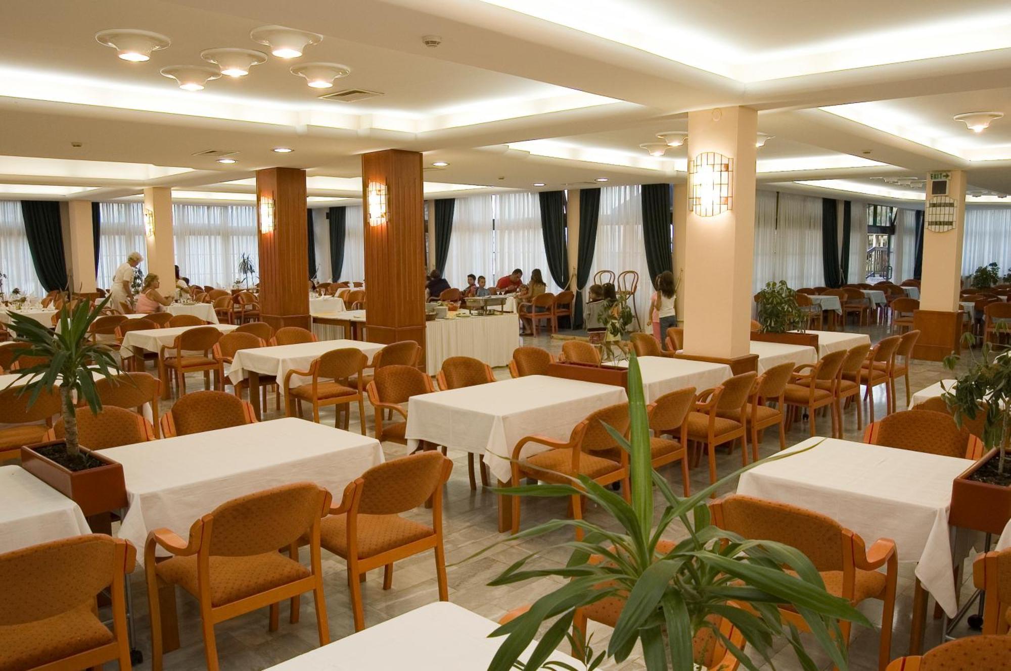 Hotel Makpetrol Struga Restaurant bilde